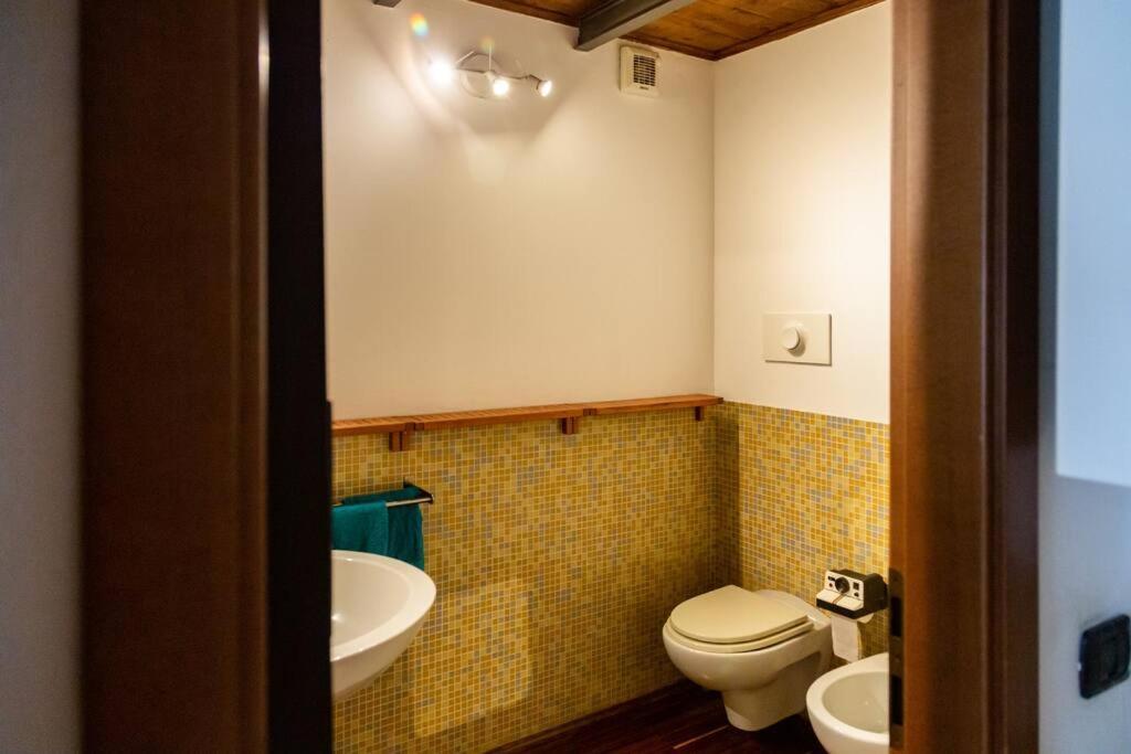 2 Min Da Porta Genova - Elegante Bilocale Milão Exterior foto